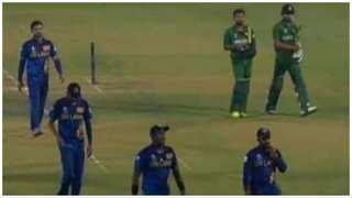 CWC 2023: Sri Lanka, Bangladesh players REFUSE to shake hands after Mathews 'timed out' controversy