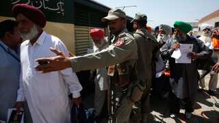 Pak acting PM instructs authorities to extend full facilities to Sikh pilgrims