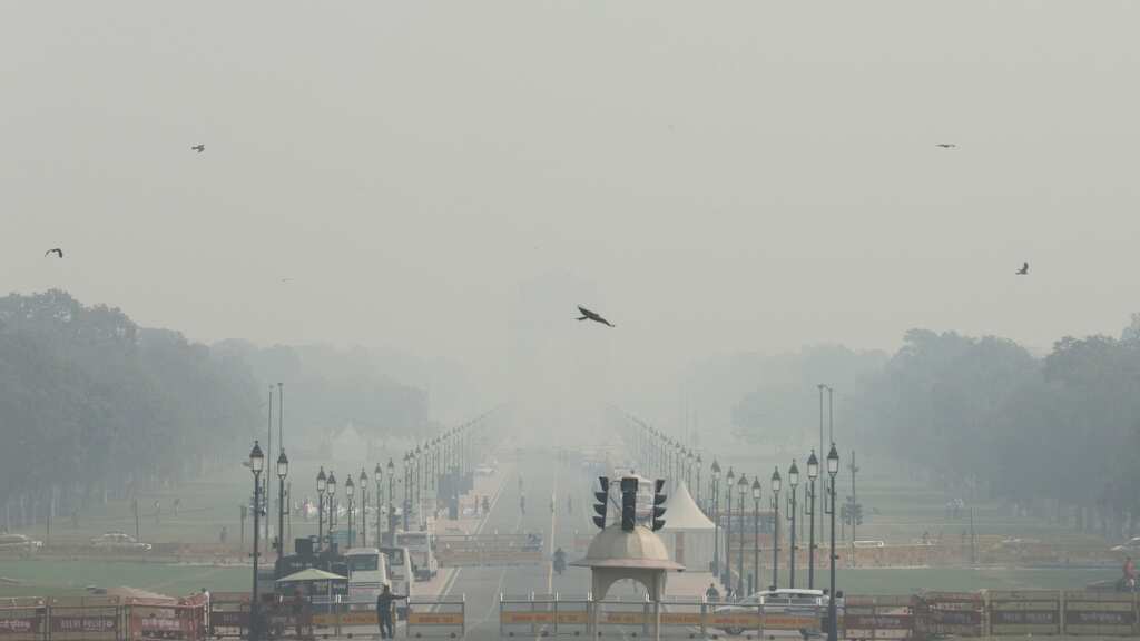 Delhi govt to consider SC’s remarks over odd-even rule, after latter calls it ‘mere optics’