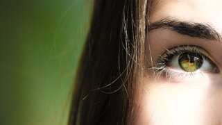 Clear vision amidst heavy smog: How to safeguard your eyes from severe air pollution