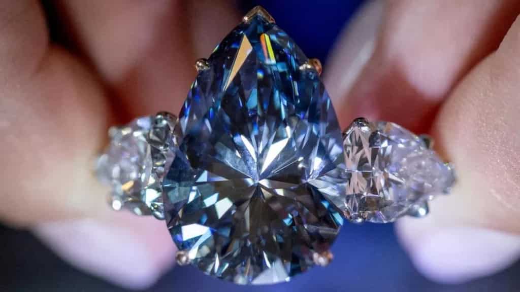 A historic rarity: Christie's auctions exceptionally rare blue diamond, fetching more than $40mn