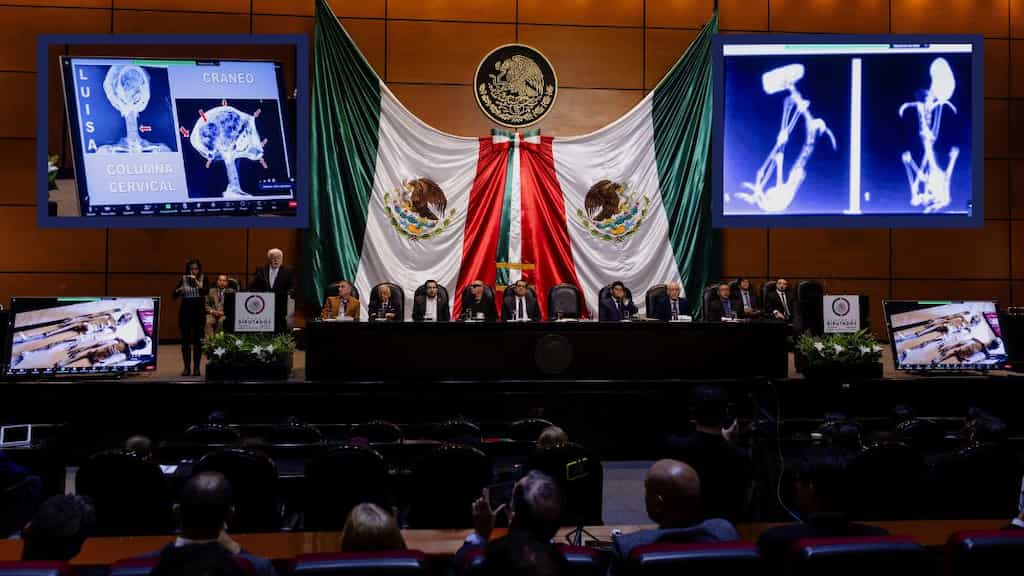 Mexican congress deems three-fingered mummies 'real,' but refrains from confirming alien origins