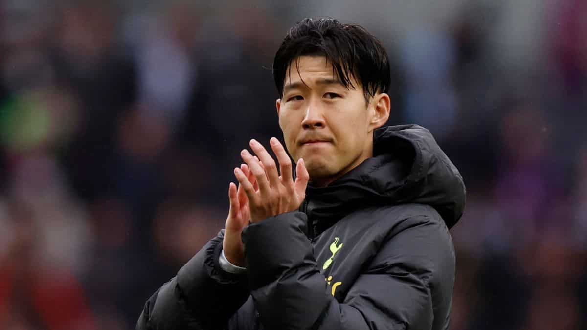 Football: Fan given 3-year ban for making racist gesture towards Tottenham Hotspur's Son Heung-min Football: Fan given 3-year ban for making racist gesture towards Tottenham Hotspur's Son Heung-min