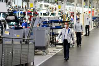 German industrial production plummets beyond forecasts, signalling economic headwinds ahead 