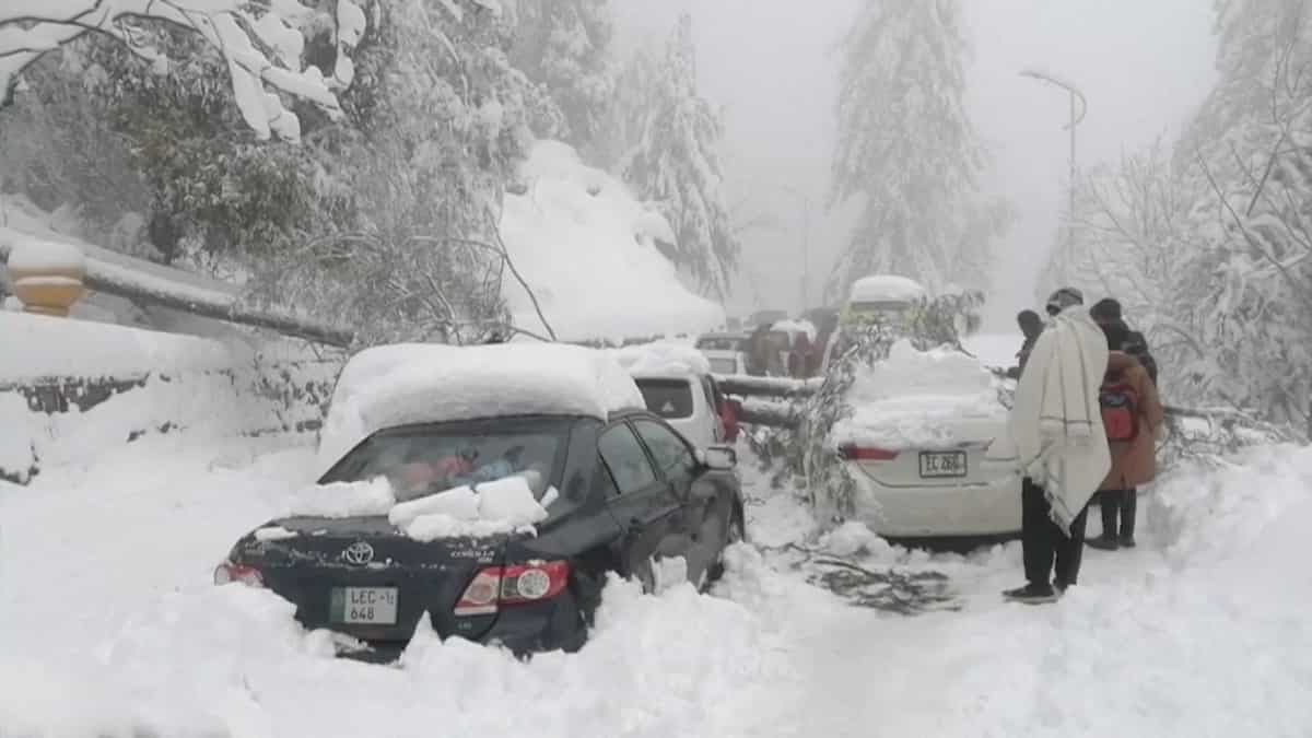 India: Major national highways closed in Kashmir valley due to fresh snowfall