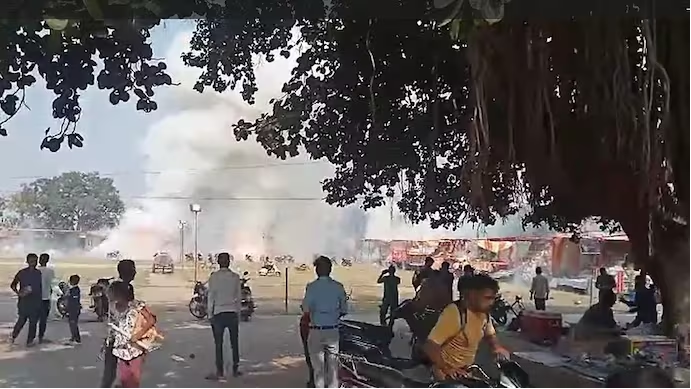 Major fire breaks out at firecrackers market in India’s Uttar Pradesh, nine injured