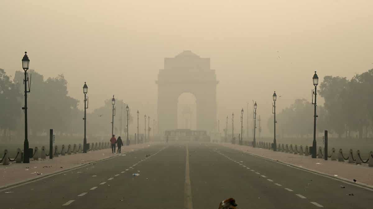 Air quality dips further in New Delhi