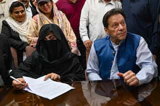 Who is Bushra Bibi, the prayerful wife of ex-Pakistan PM Imran Khan?