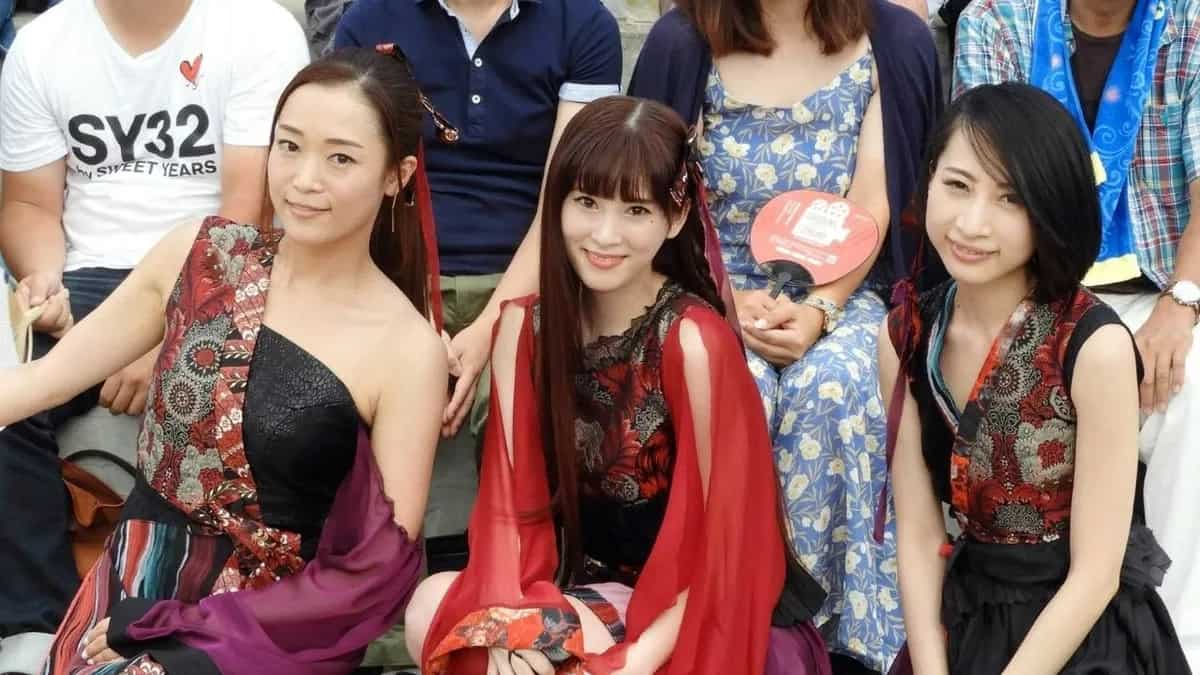 Takarazuka Revue apologises as actress's suicide sparks 'overwork' concerns