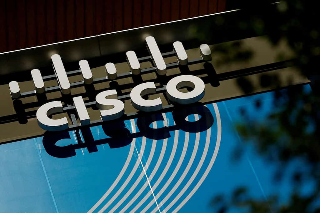 Cisco lowers annual forecasts as demand slows