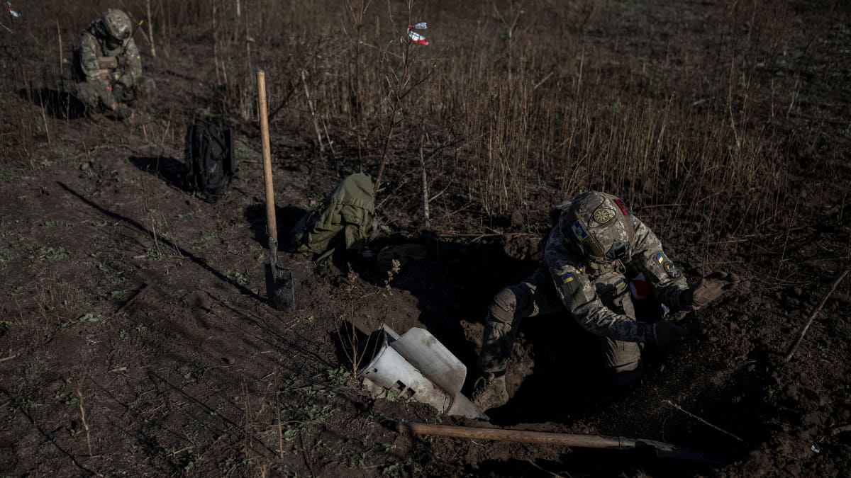 Ukraine claims strong foothold on eastern bank of Dnipro river Kherson city Ukraine claims strong foothold on eastern bank of Dnipro river Kherson city