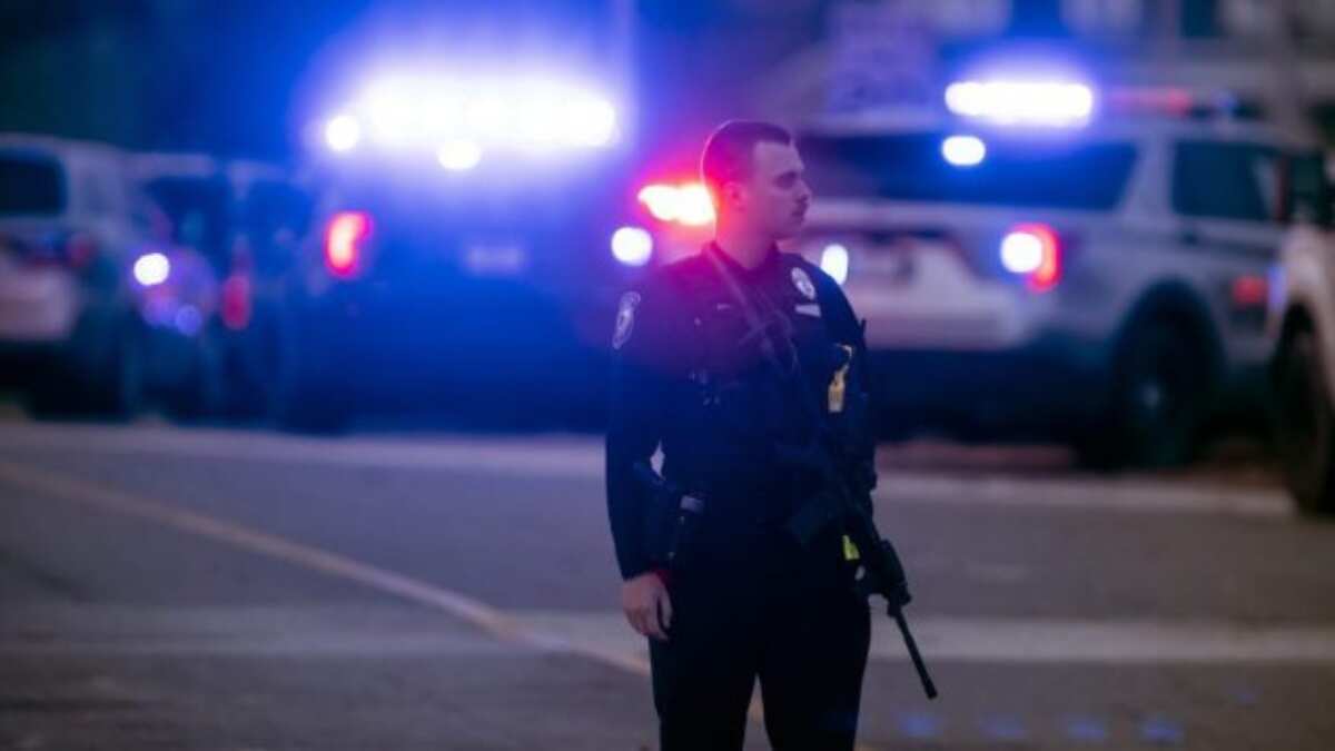 One killed in New Hampshire psychiatric hospital shooting, suspect shot: Police One killed in New Hampshire psychiatric hospital shooting, suspect shot: Police