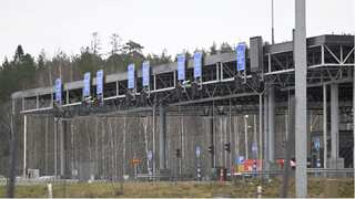 Finland to erect barriers to stop migrants it alleges Russia sent