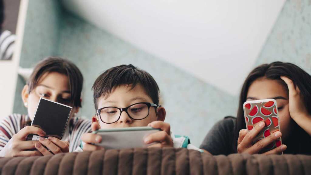 Increasing screen time is killing your cognitive abilities, study reveals