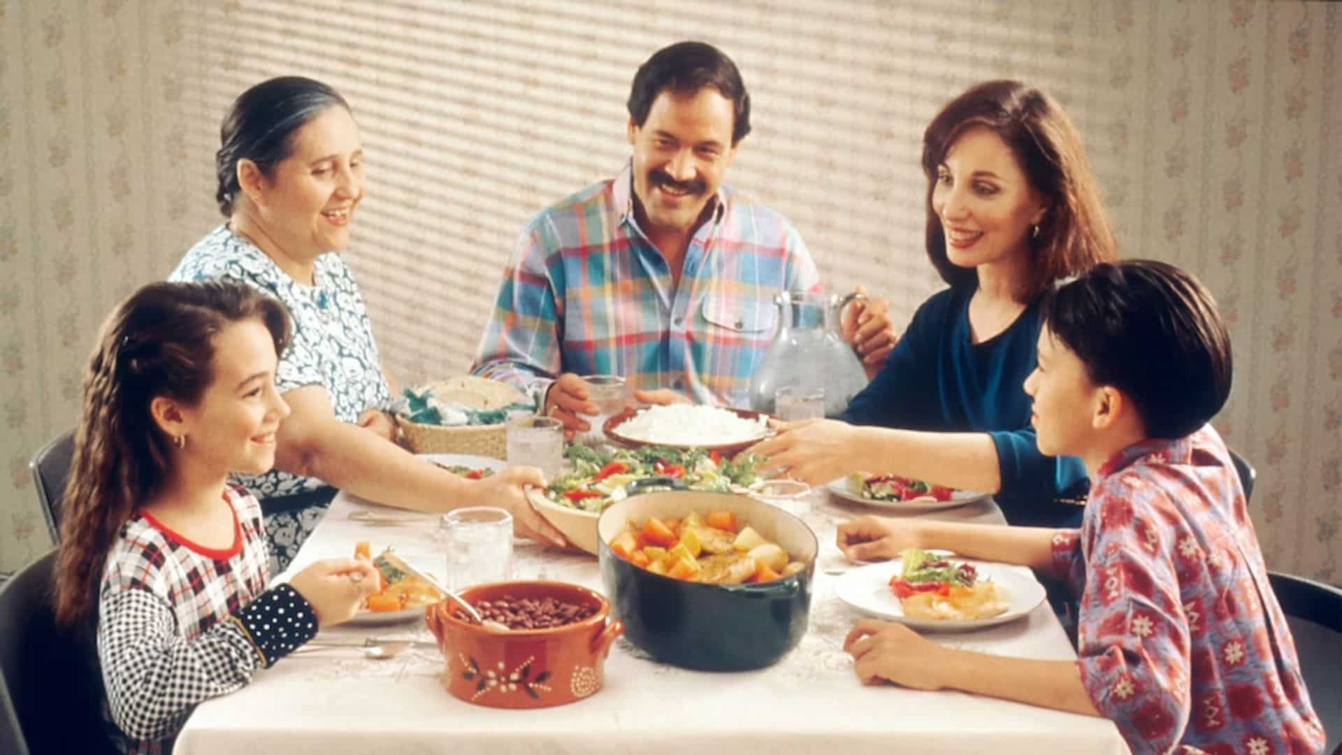 Dine early, live long: Eating dinner at 7pm linked to longer life, study finds