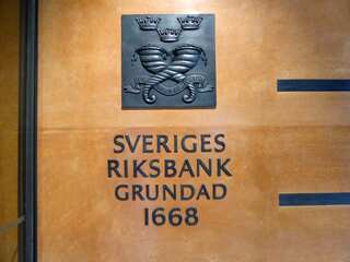 Global central banks navigate rate hike dilemma: Nordic nations take centre stage