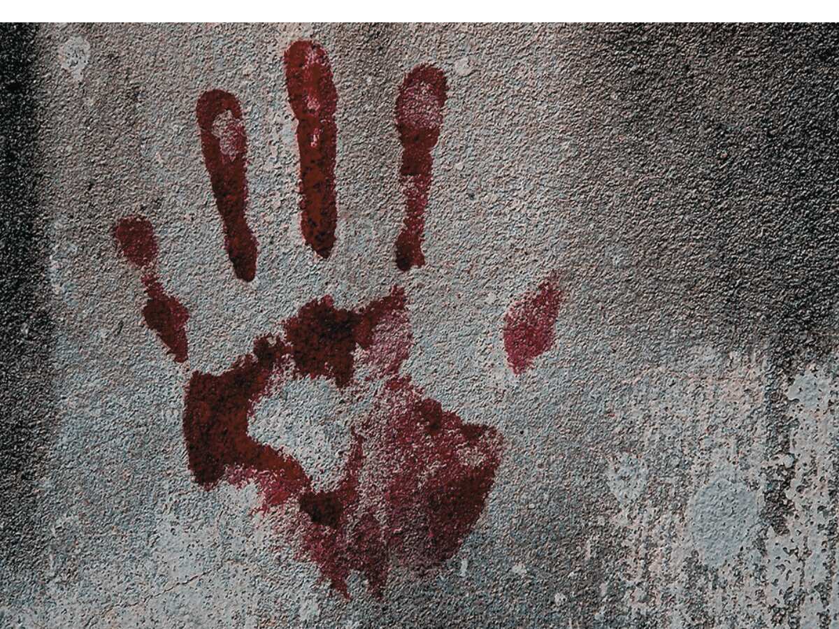 India: Man commits suicide after killing wife, two children over wife's alleged affair India: Man commits suicide after killing wife, two children over wife's alleged affair