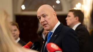 New Zealand: Conservative Christopher Luxon sworn in as new prime minister