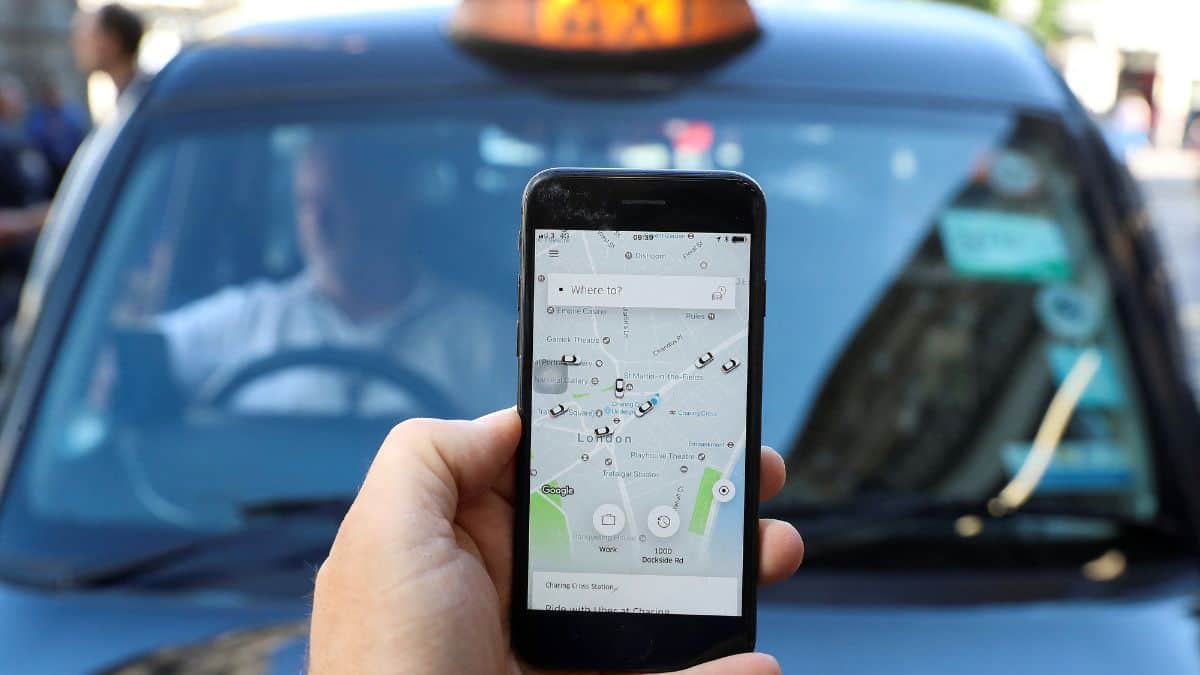 Uber strikes deal with London drivers to rope in iconic black cabs on its platform