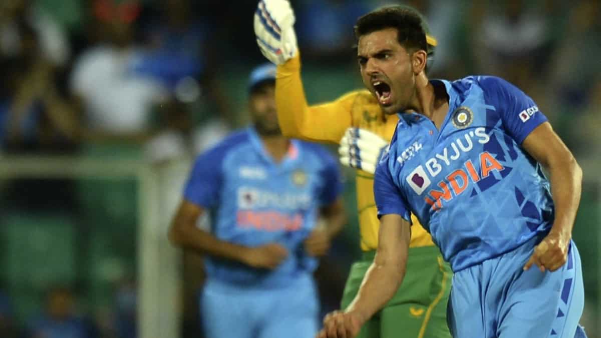 T20I-bound Deepak Chahar eyes Test call-up, breaks silence on perception about him