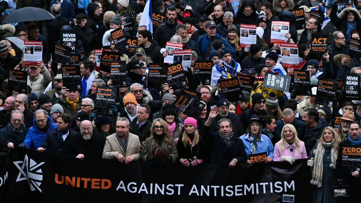 'Zero tolerance for antisemites'