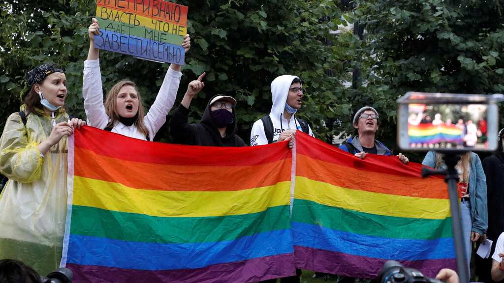 Russia imposes ban on 'international LGBT movement', terming it 'extremist group'