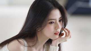 Han So Hee debunks plastic surgery rumours during live chat
