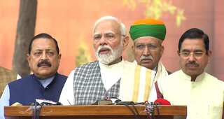 India: Buoyed by assembly poll wins, PM Modi asks oppn not to vent ire on 1st day of parliament winter session