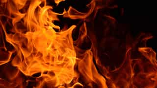 India: Massive fire breaks out in densely populated slum in Mumbai's Bhayandar East area