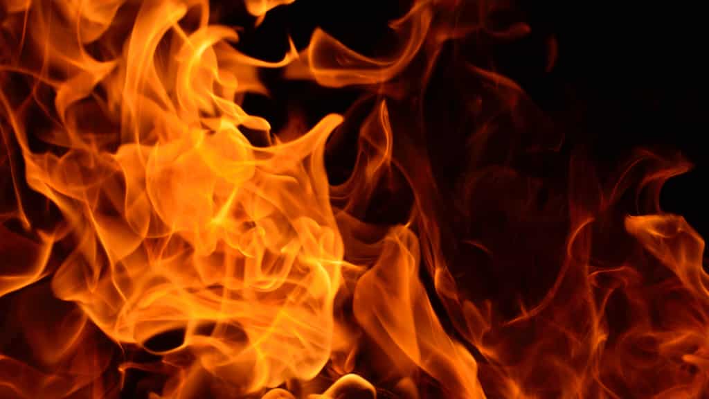 India: Mumbai man refuses to leave bedridden mother during fire, both die