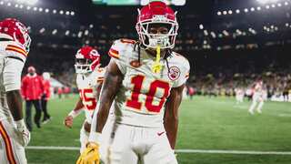 WATCH | Chiefs RB Isiah Pacheco punches Packers CB Keisean Nixon, gets ejected