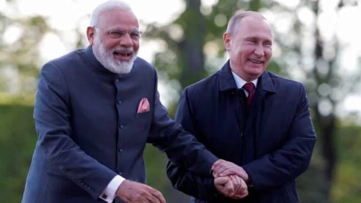 Watch: Putin praises India, says PM Modi 'guarantor' of stronger Moscow-Delhi ties Watch: Putin praises India, says PM Modi 'guarantor' of stronger Moscow-Delhi ties