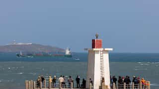 Chinese balloon, fighter jets cross the Taiwan Strait one month before elections