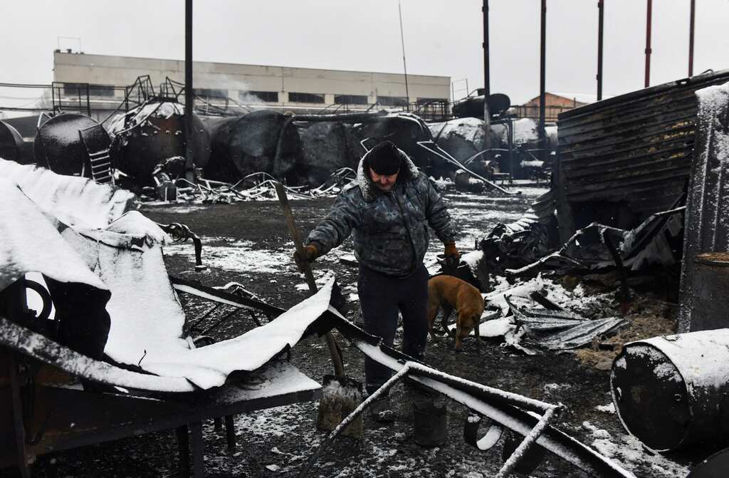 US open to new asylum limits for Ukraine aid