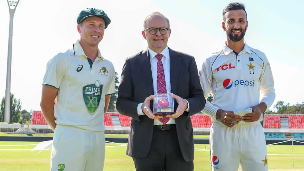 WATCH | Matthew Renshaw scores 7 runs on a legal ball for Aus PM XI to add another embarrassing moment for Pak