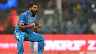 Crowds gather in long queues to meet World Cup hero Mohammed Shami – WATCH