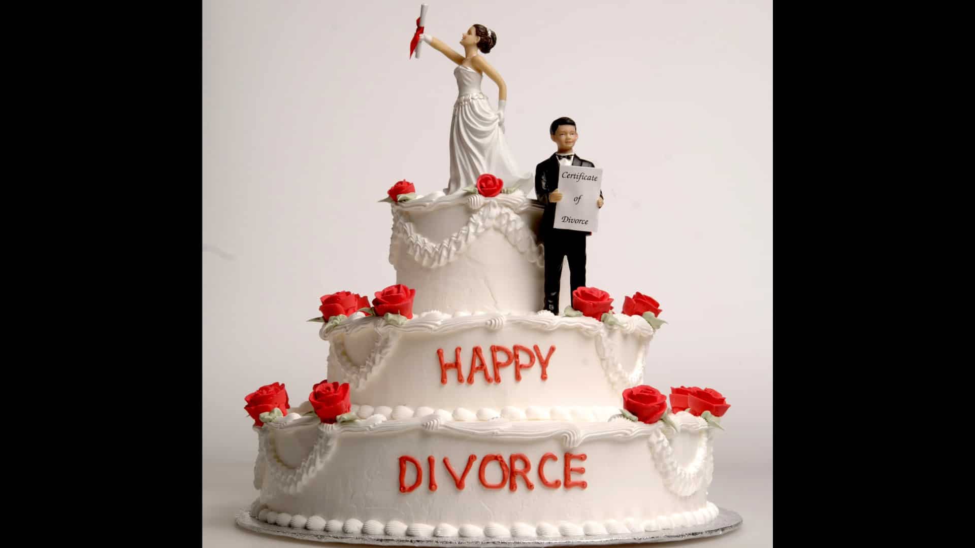 'This s*** marriage ends here': Chinese woman throws epic bash to celebrate divorce