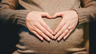 US fertility doctor accused of covertly impregnating patient with his own sperm