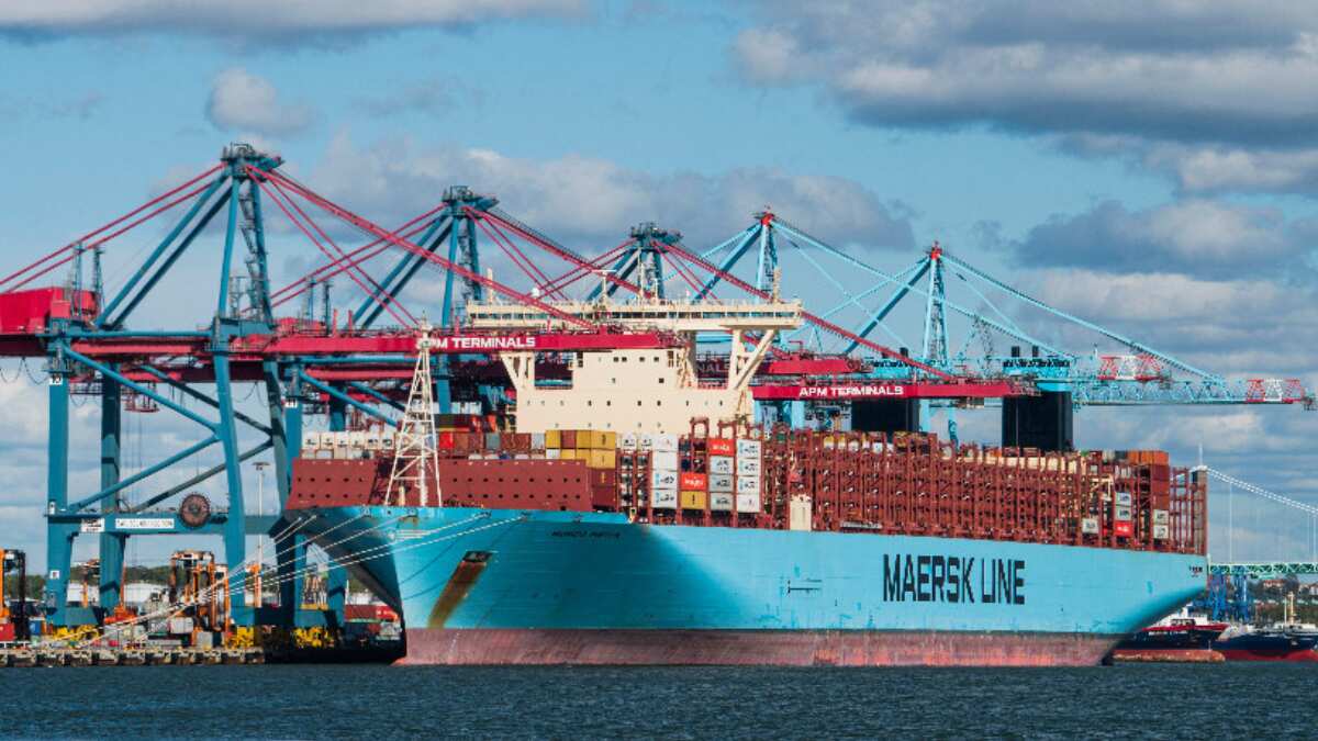 Yemen’s Houthi rebels hit cargo ship with missiles in Red Sea