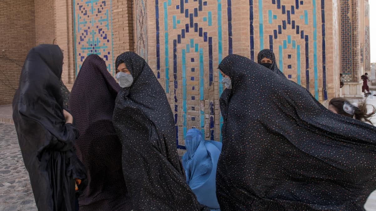 Afghanistan: Taliban sending women to prisons to protect them from gender-based violence, says report