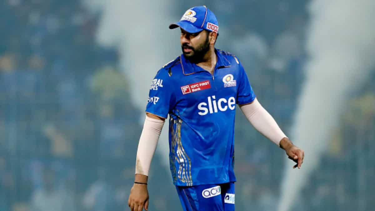 Watch: Mumbai Indians pay tribute to Rohit Sharma after successful stint as skipper
