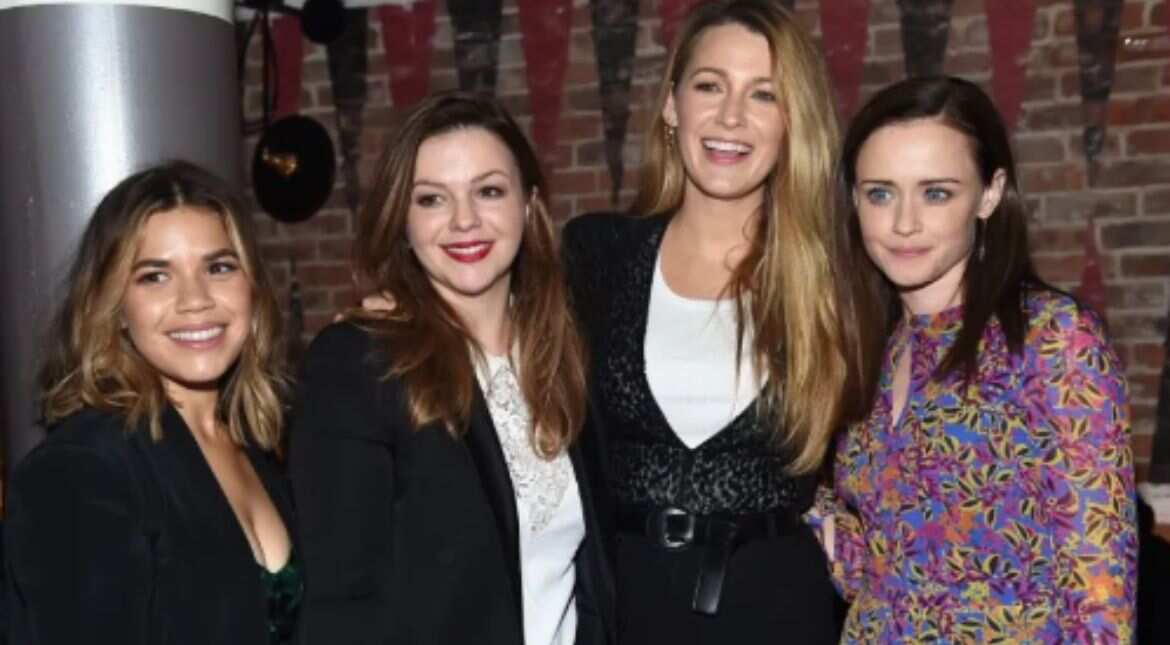 Sisterhood of the Traveling Pants actors reunite to celebrate America Ferrera's Barbie success