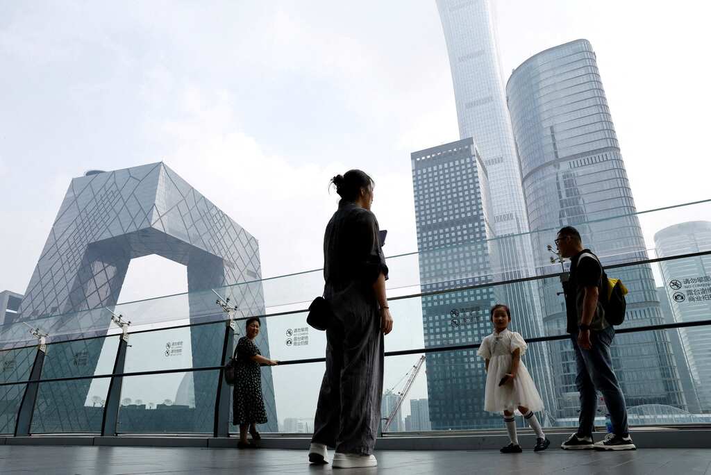 WION Business Wrap | Chinese semiconductor firms, Greece’s 2024 budget, Business travel emissions & more