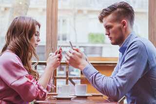Preferring mobile phone over in person communication makes people lonely, stressed: Study