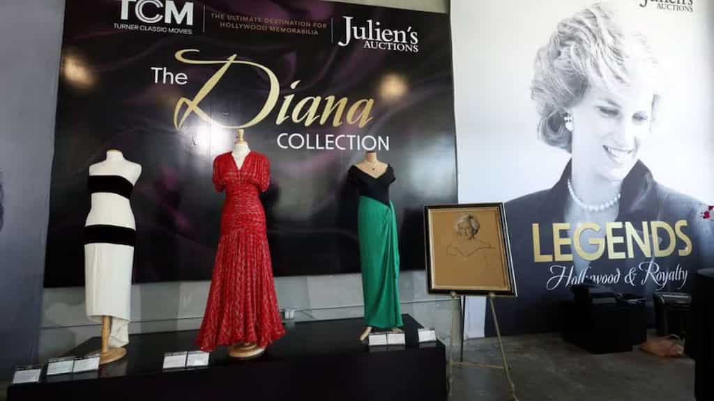 Princess Diana dress sells for a whopping $1.1 million at auction