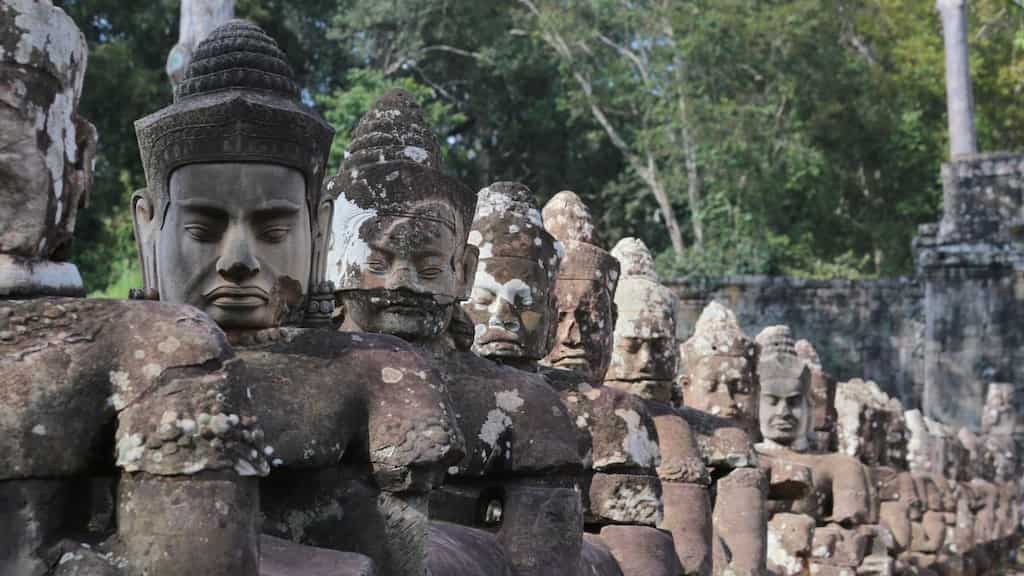 Redemption story: Ex-thief, battling cancer, aids in return of Cambodia's cultural treasures
