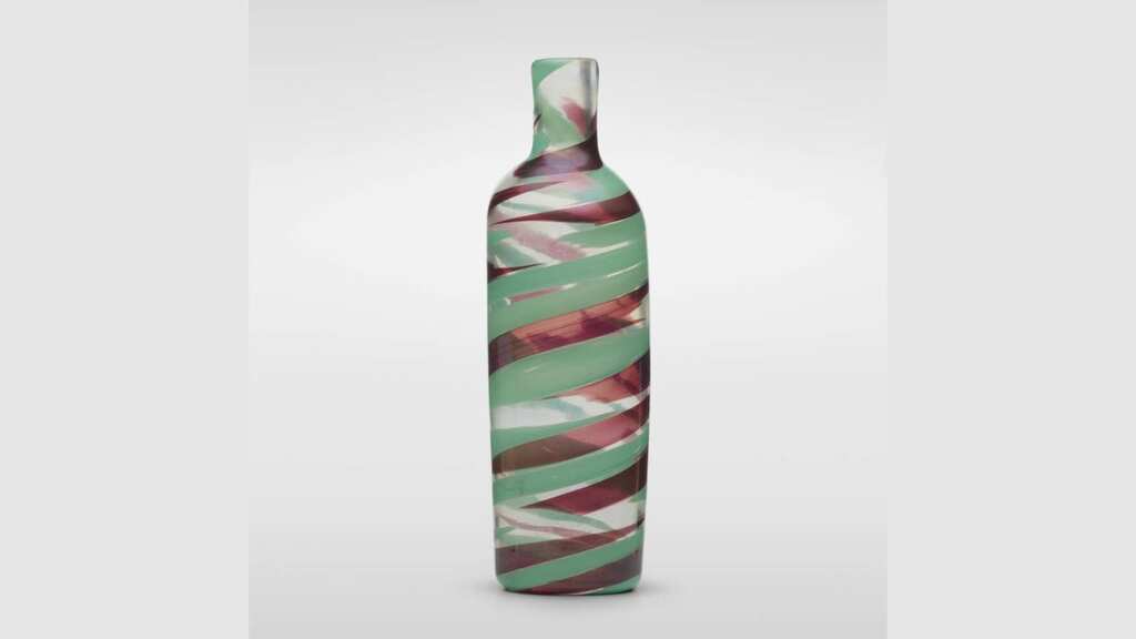 ‘Surreal’: US woman’s $3.99 vase, a thrift store find, sells for $100,000