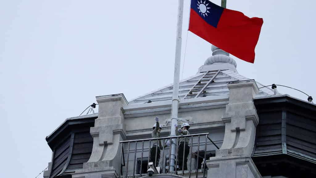 Taiwan reports more suspected Chinese weather balloons crossing Taiwan Strait