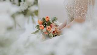 Bride decides to charge 'no-show fee' for guests who cancel last minute