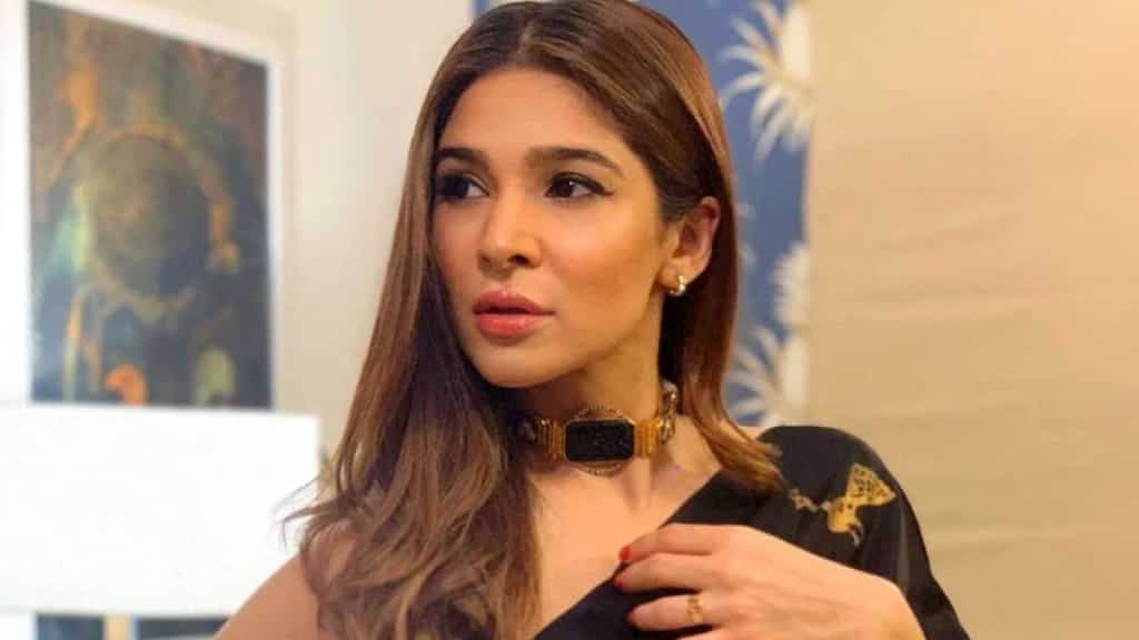 Pakistani actress Ayesha Omar says she doesn’t feel safe in Karachi